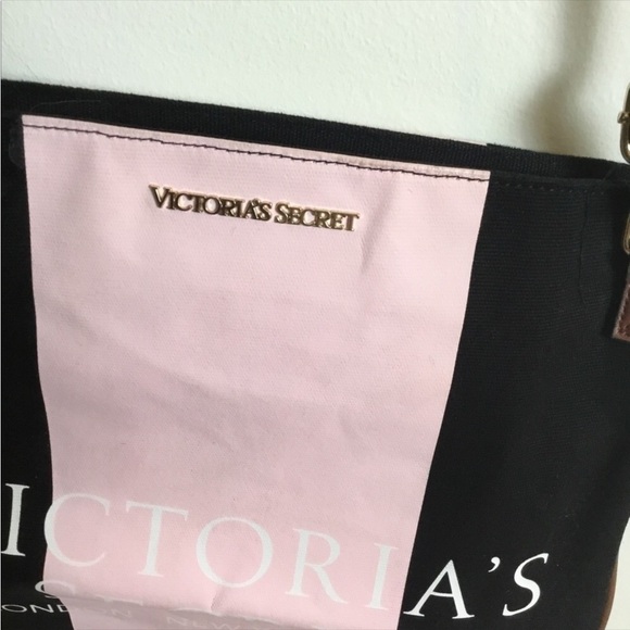 VICTORIA’S Secret pink and black crossbody - Picture 6 of 10